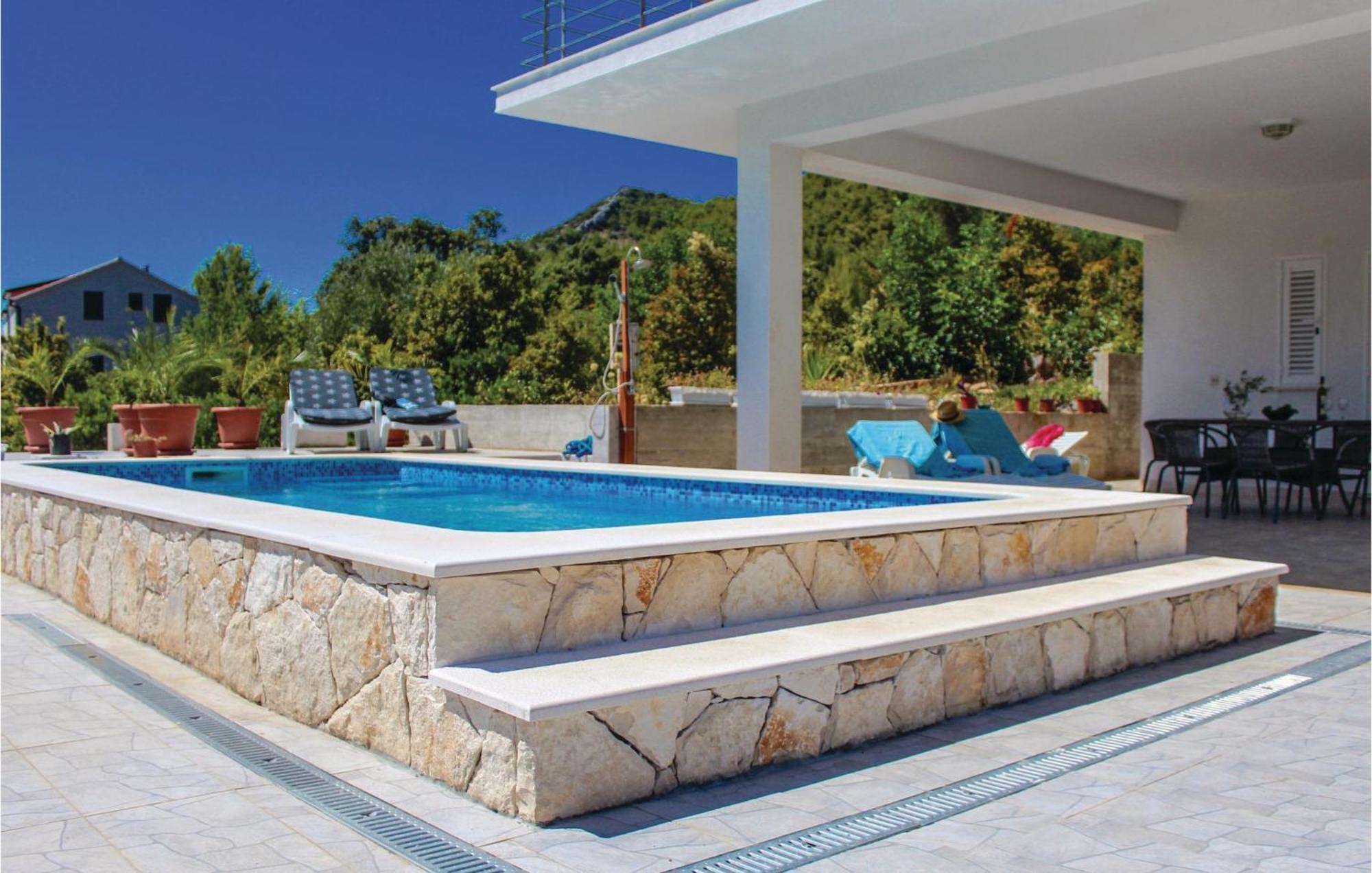 Stunning Apartment In Grscica With Kitchen Prizba Εξωτερικό φωτογραφία