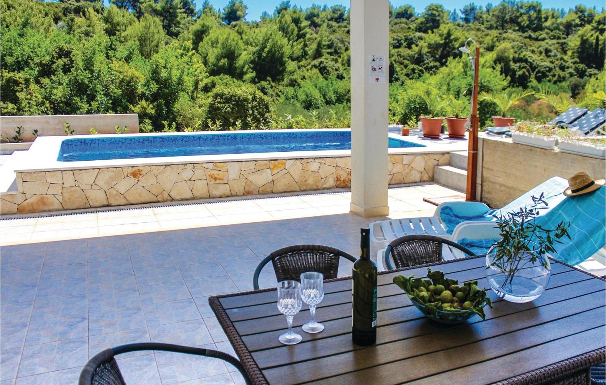Stunning Apartment In Grscica With Kitchen Prizba Εξωτερικό φωτογραφία